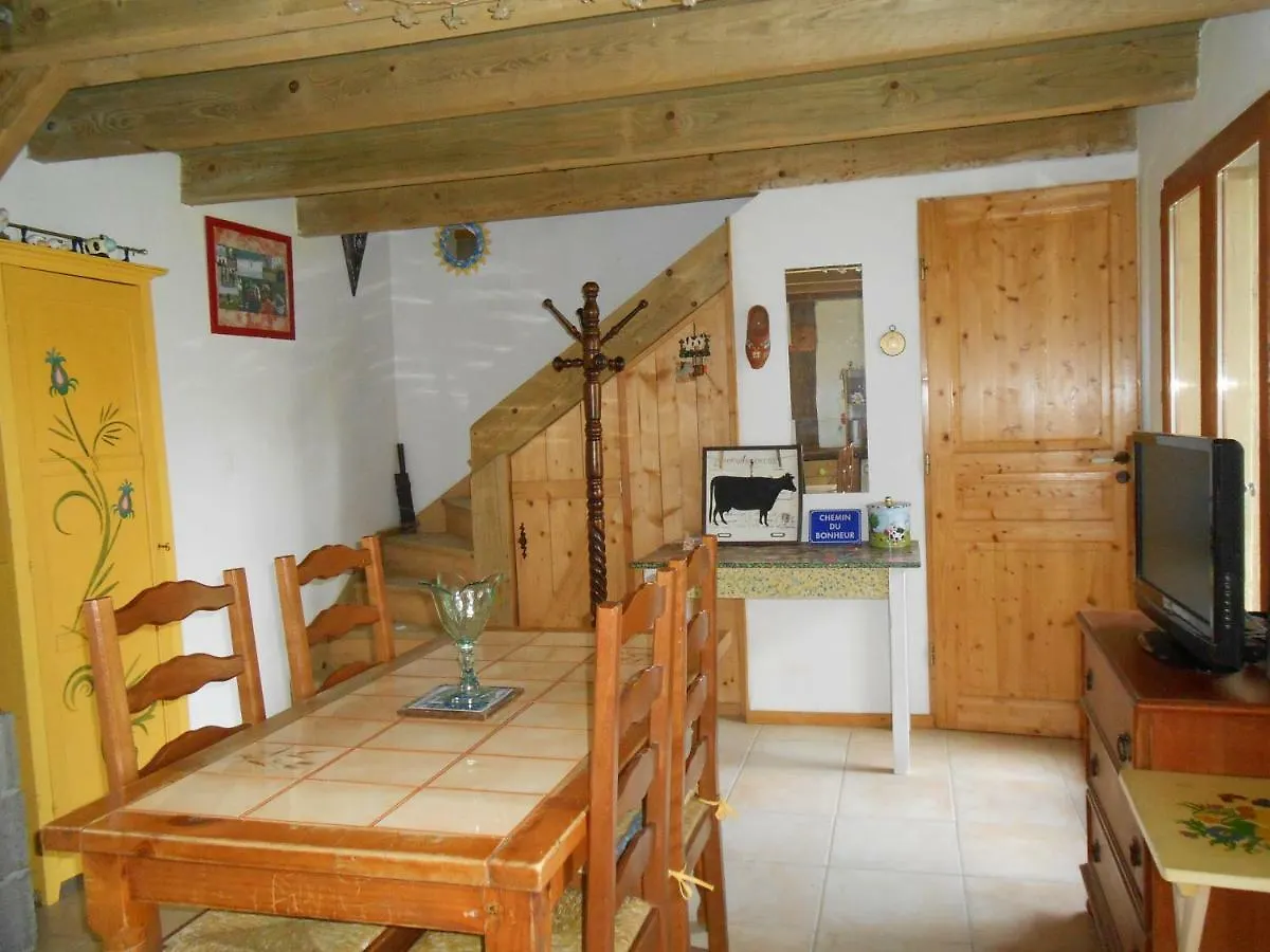 Arie Chez Mimosa Villa Demu Holiday home