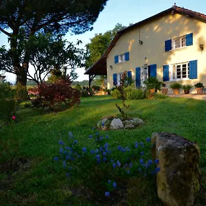 Peyrouteau, Bucolique. Hébergement de vacances